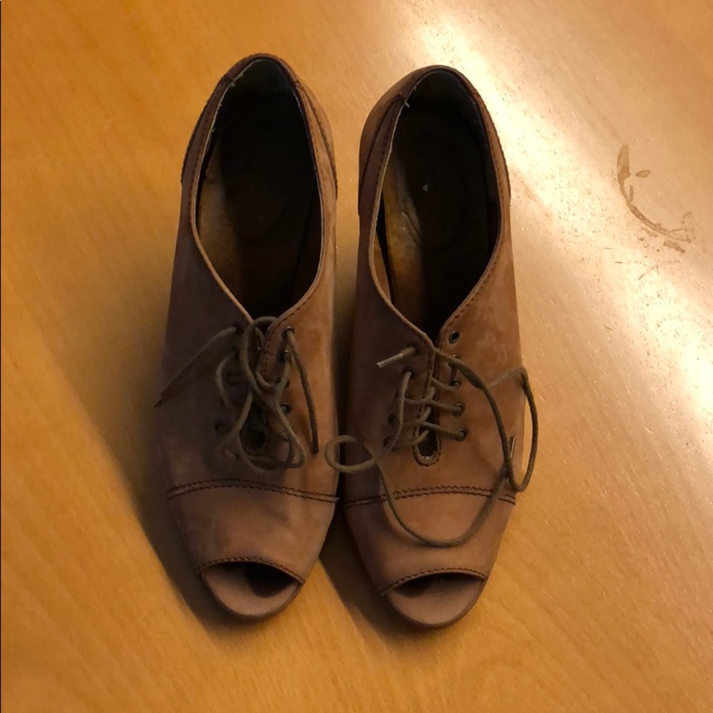 Madewell lace up wedges